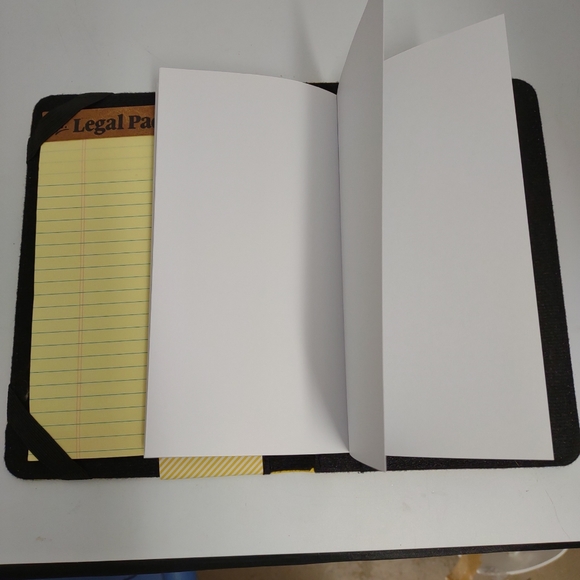 Gartner Studios Yellow Kindle, Nook Travel Tablet e-reader Cover + Bonus Notepad - Picture 5 of 7